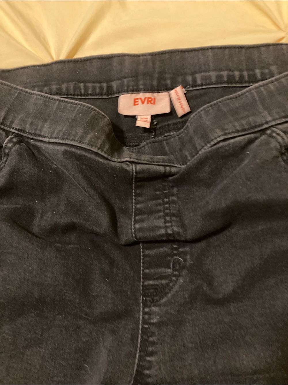 EVRI Black Jeggings with Clean Front Seam